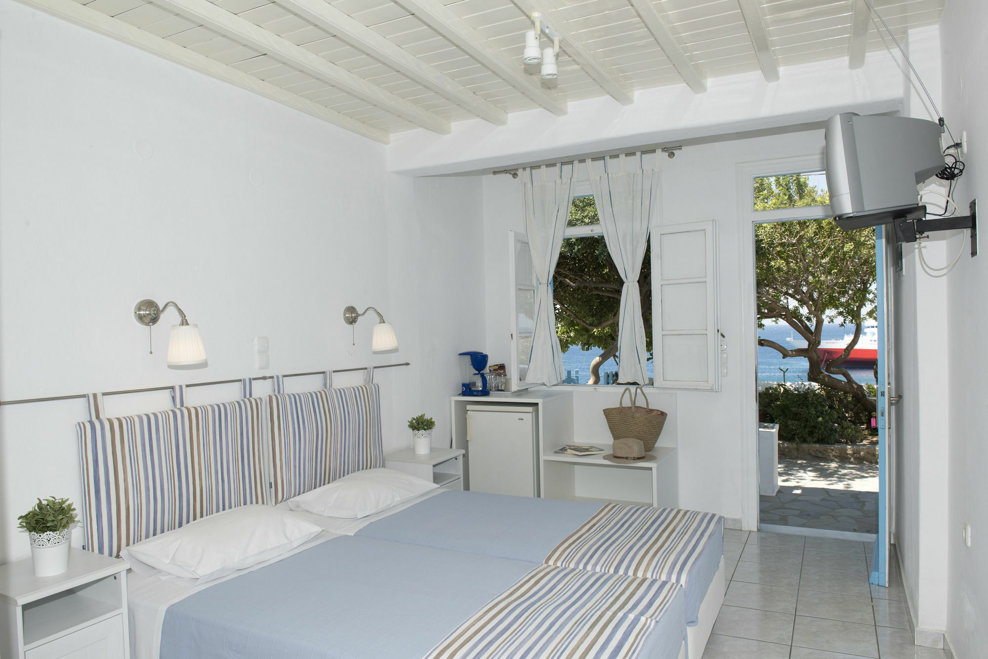 Asimina Hotel Tourlos Bagian luar foto