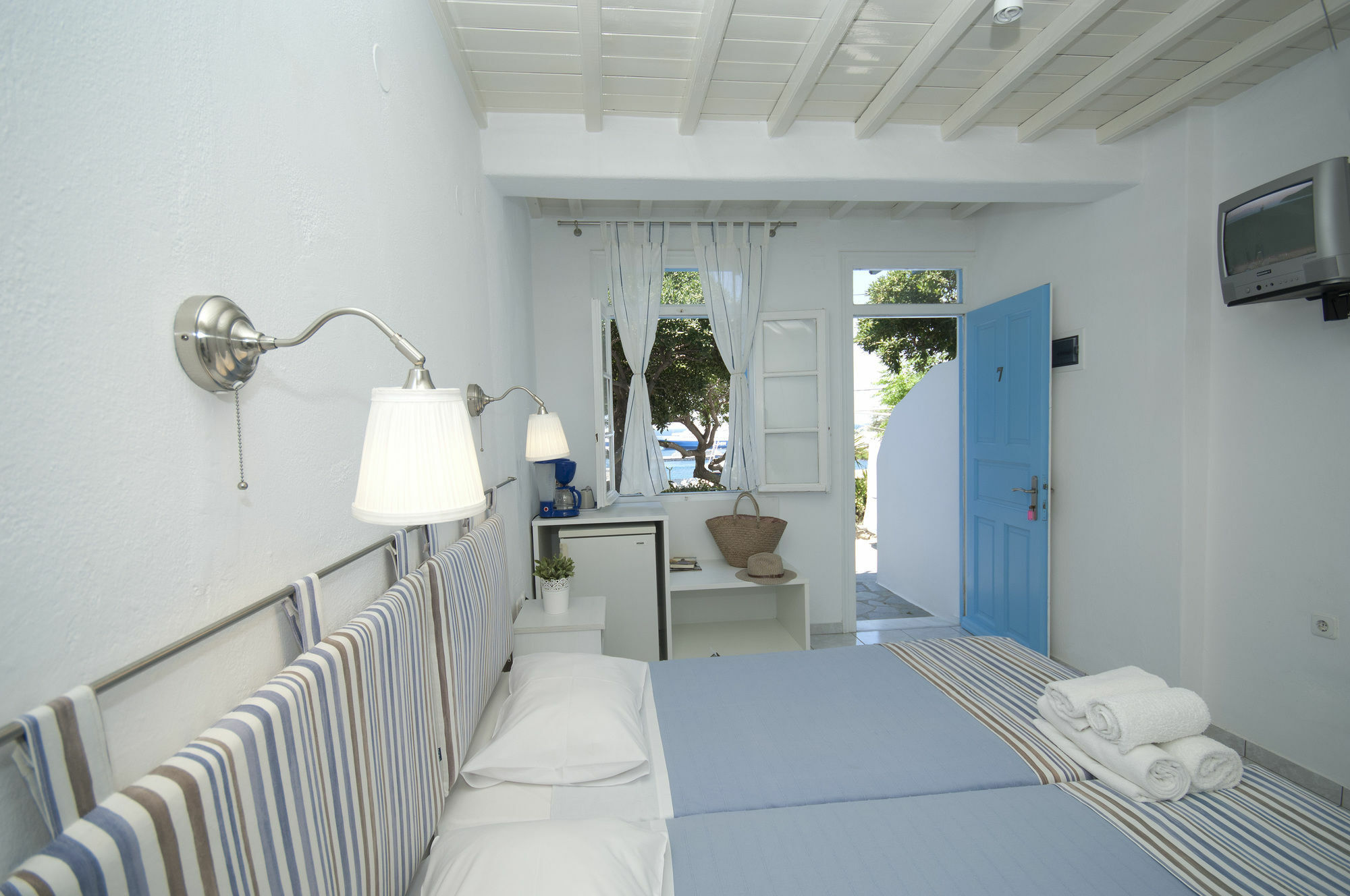 Asimina Hotel Tourlos Bagian luar foto